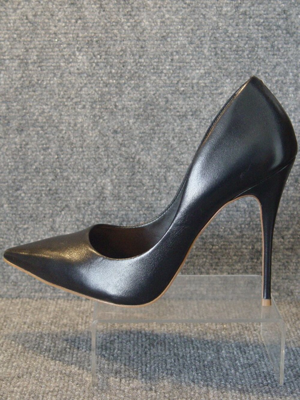 Massimo Matteo Womens Black Pointed Toe Heels Pumps